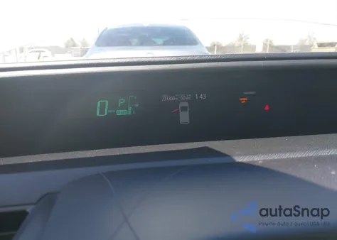 2013 Toyota Prius C Two from USA, damaged, VIN JTDKDTB30D1041802